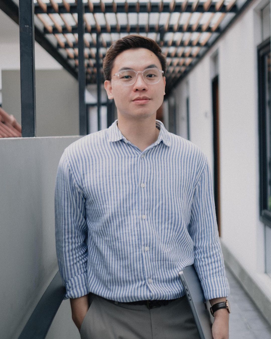 Ergonomic Design Jay